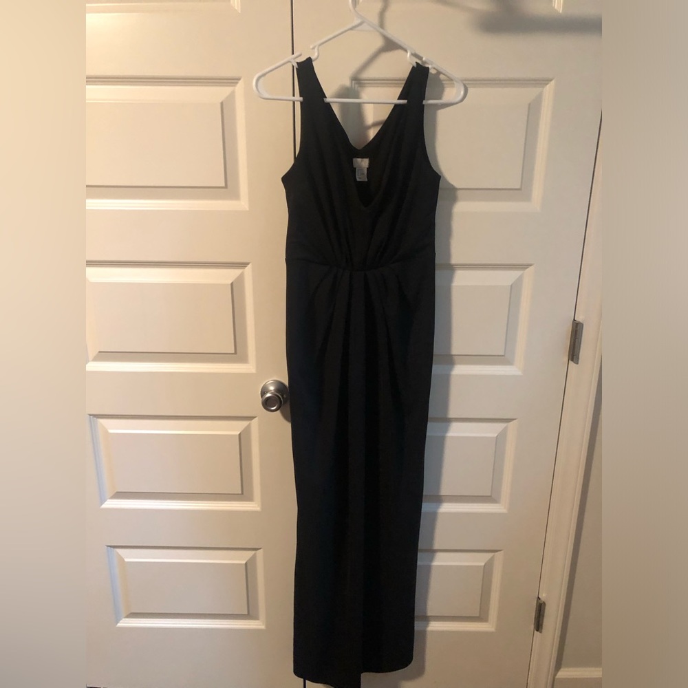 H&M size 8 black maxi dress with V cut